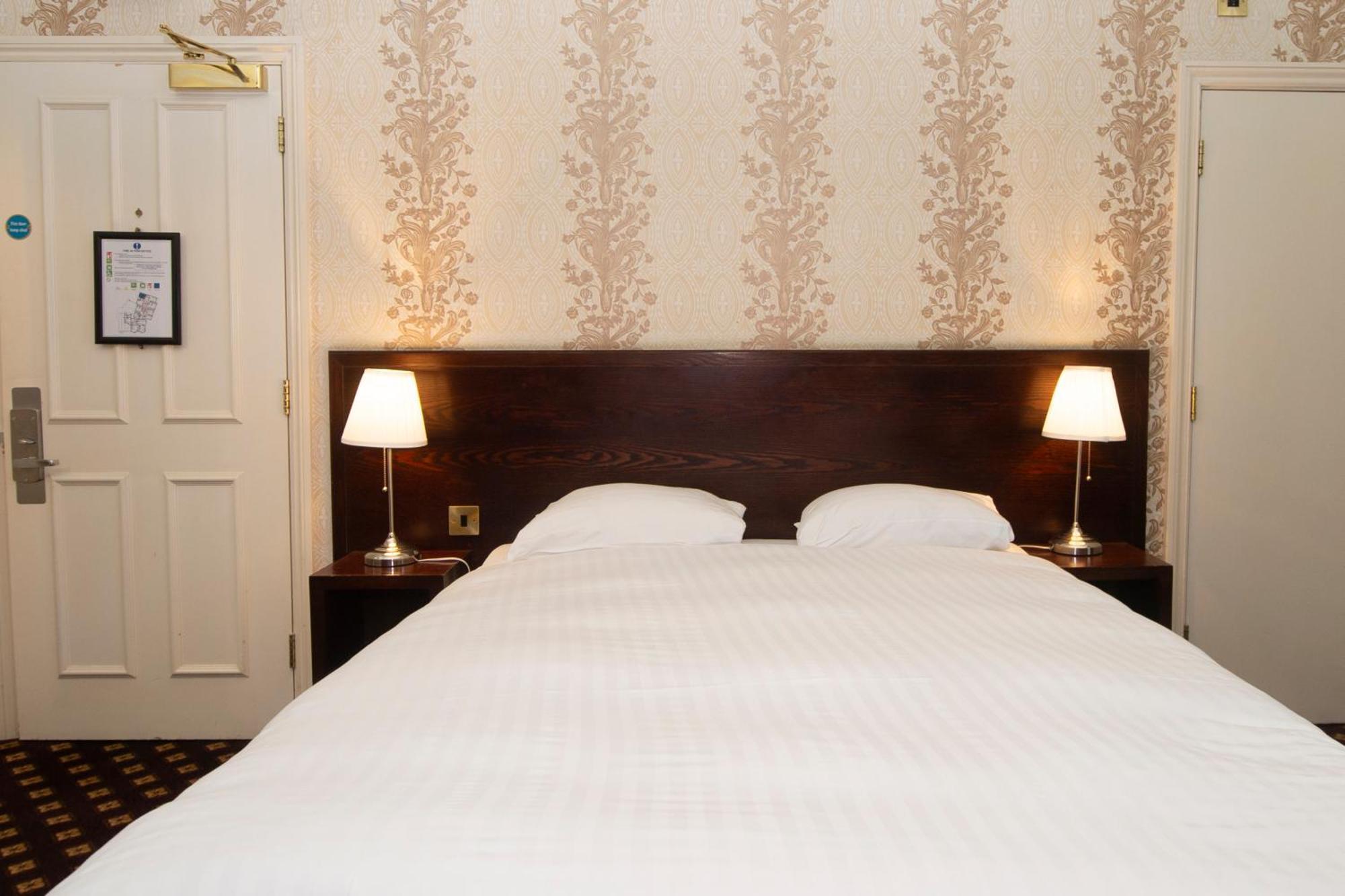 Cabot Court Wetherspoon 4* Weston-super-Mare