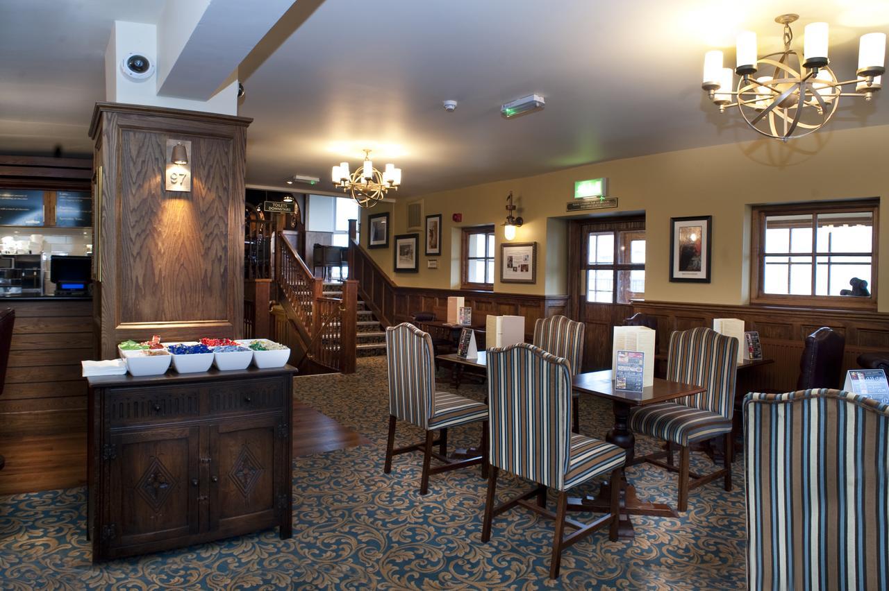 Cabot Court Wetherspoon 4*